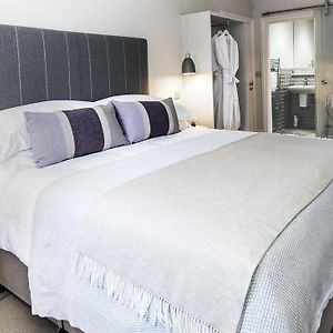 Deluxe King Room Pigeon's Loft